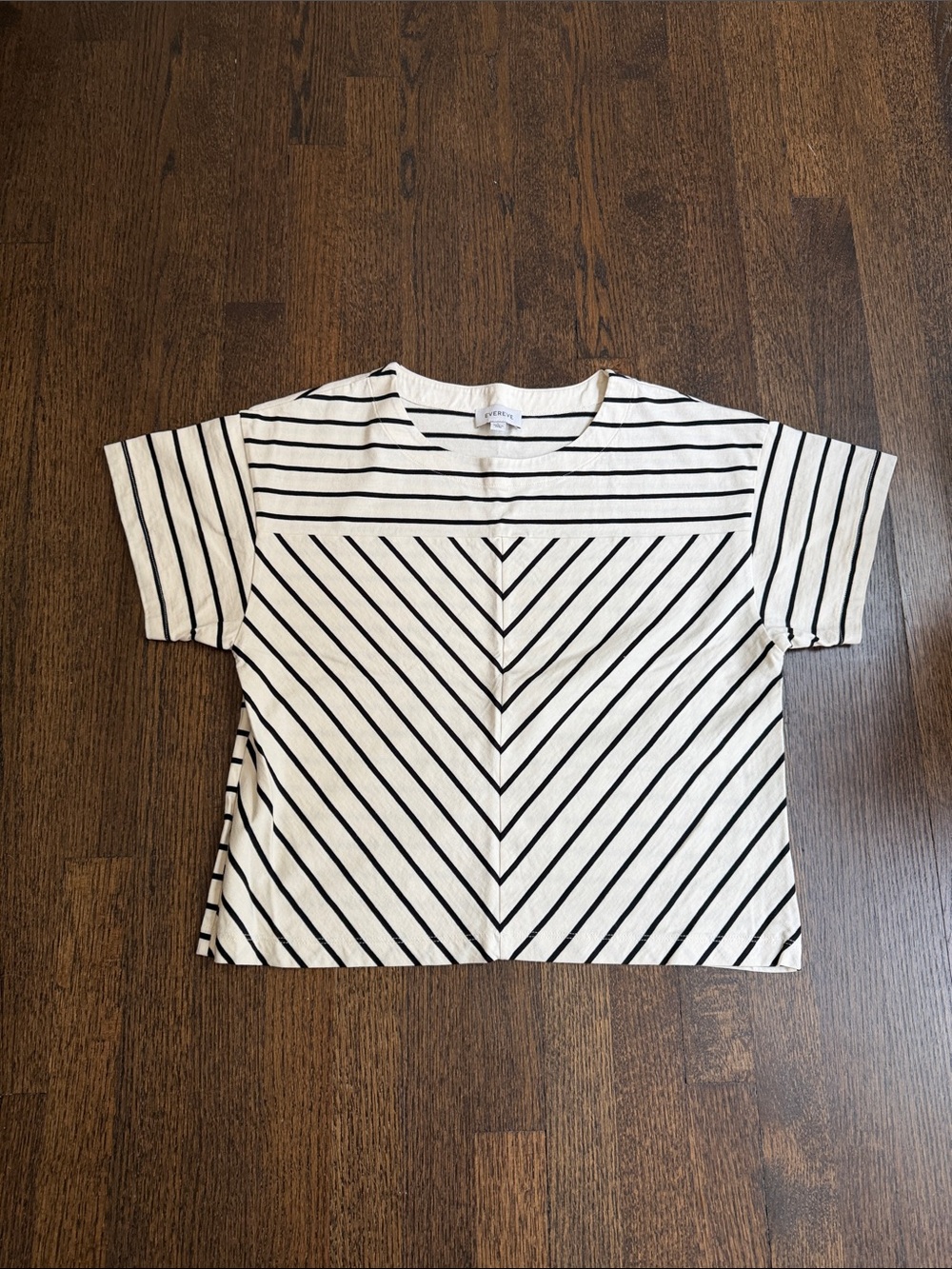 Evereve tshirt